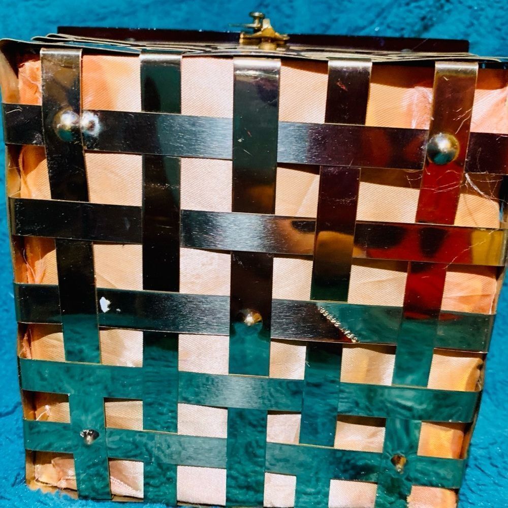 Vintage 50’s Dorset Rex 5th Ave Lucite & Woven Bag - Picture 3 of 9
